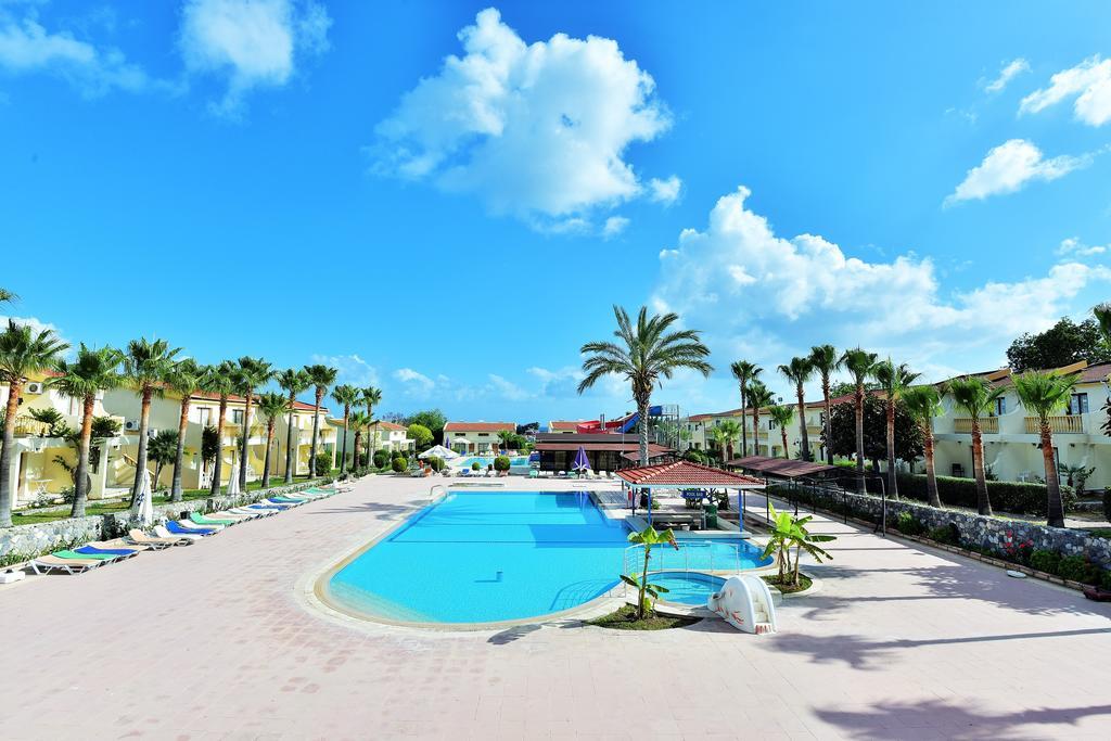 Club Simena Hotel Vasilia Eksteriør billede